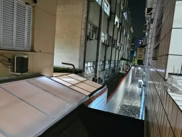 Imagem 2: Apartamento com 2 Dormitórios À Venda, 75 M² por R$ 370.000,00 - Encruzilhada - Santos/Sp