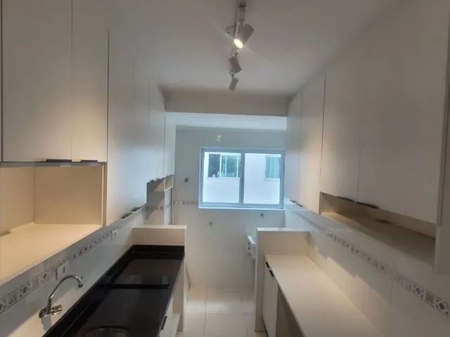Imagem 3: Apartamento com 2 Dormitórios À Venda, 84 M² por R$ 360.000 - Vila Voturua - São Vicente/Sp