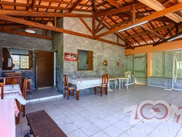 Imagem 2: 0 Casa com 6 dormitórios