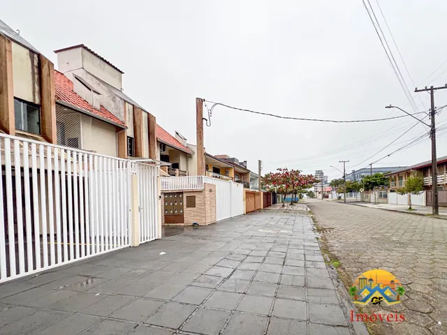 Imagem 2: Apartamento 3 Quartos - Vende em Caiobá – Matinhos/PR