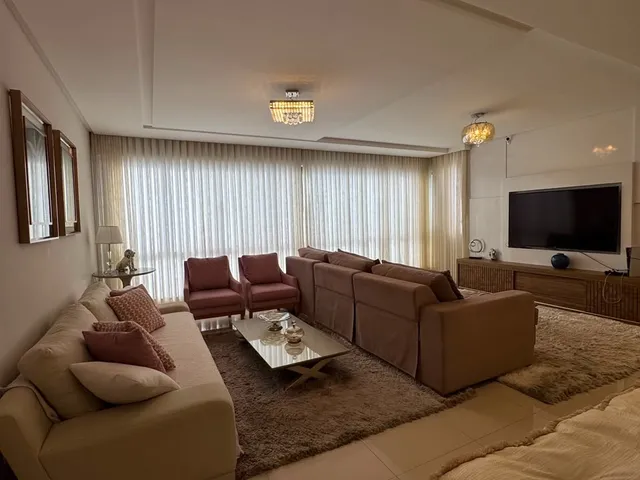 Imagem: O apartamento possui 4 Dormitórios, 4 Suítes, 4 Vagas na