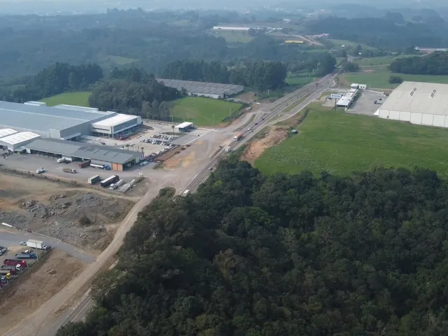 Imagem 4: Área Industrial na Rota do Sol - Área Industrial na Rota do Sol