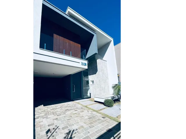 Imagem: Residência de Alto Padrão no Bairro Petrópolis!