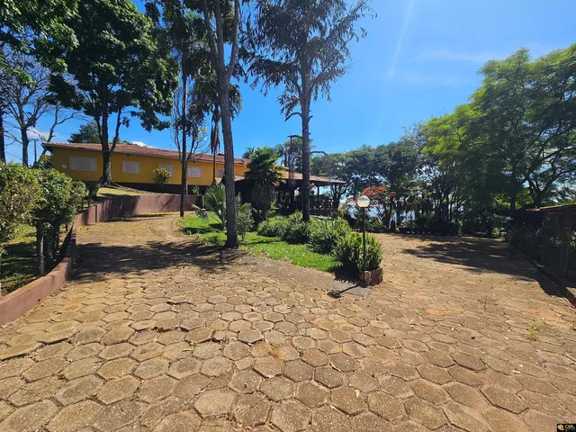 Imagem: CBL VENDE COM EXCLUSIVIDADE NA RUA 13 Chácara