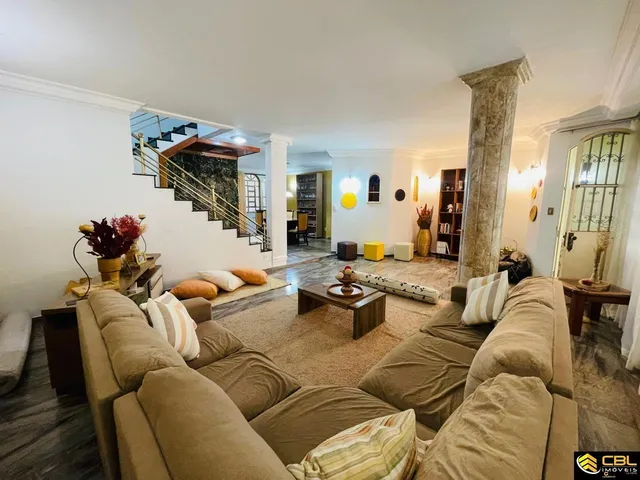 Imagem: CBL VENDE CASA NA 705 SUL, NO CORAÇÃO