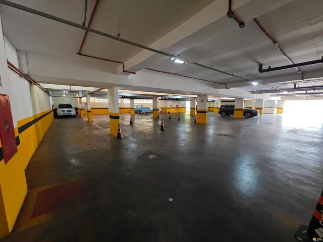 Imagem 11: 0 Estacionamento com 45 vagas na garagem