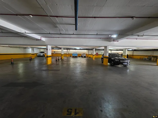 Imagem 6: 0 Estacionamento com 45 vagas na garagem