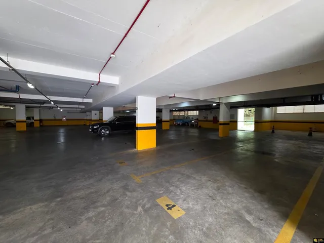 Imagem 5: 0 Estacionamento com 45 vagas na garagem