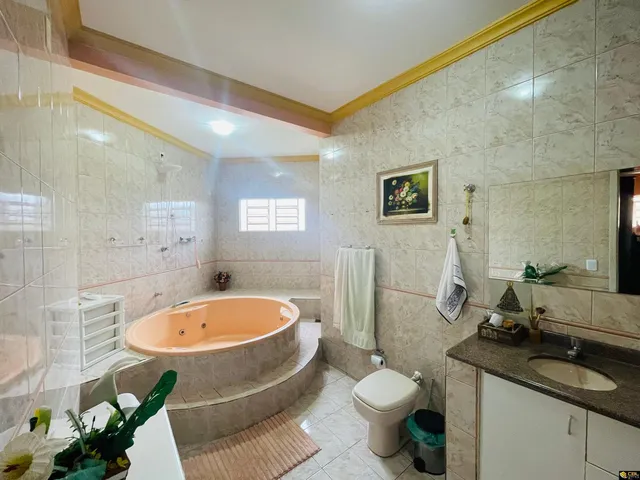 Imagem 9: 0 Casa com 6 dormitórios