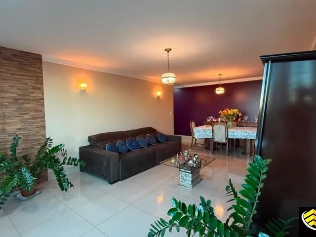 Imagem: O apartamento possui 3 Dormitórios, 1 Suíte, 3 Banheiros,