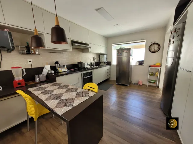 Imagem 10: CASA À VENDA Casa com 4 dormitórios