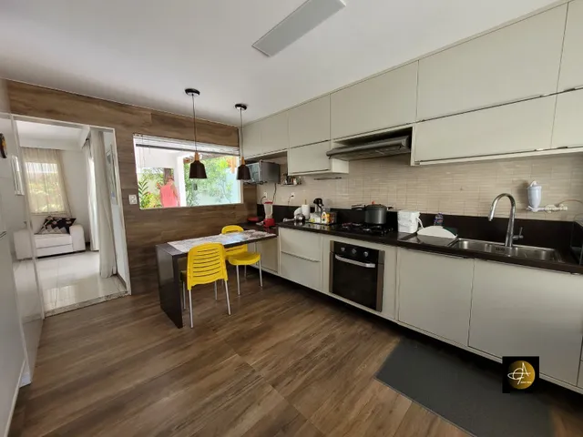 Imagem 16: CASA À VENDA Casa com 4 dormitórios