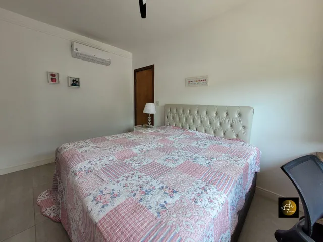 Imagem 14: CASA À VENDA Casa com 4 dormitórios