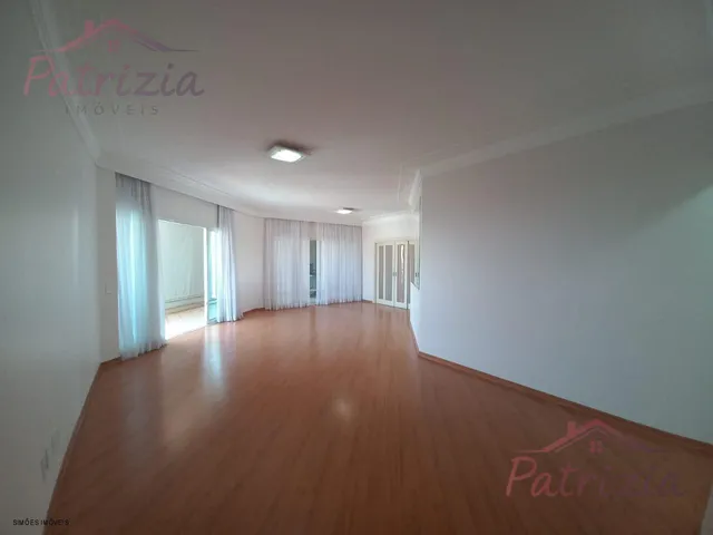 Imagem: O apartamento possui 4 Dormitórios, 4 Suítes, 6
