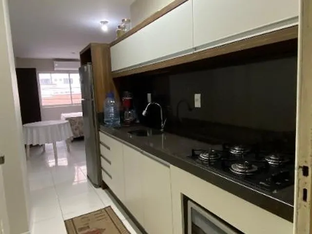 Imagem 6: APARTAMENTO COM 01 DORMITÓRIO À VENDA Centro - Balneário Camboriú/SC - Cozinha com
