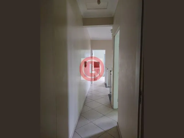 Imagem: Localizada em Santo André, esta casa oferece