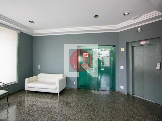 Imagem 2: Localizado em Santo André, este apartamento oferece uma excelente oportunidade para quem