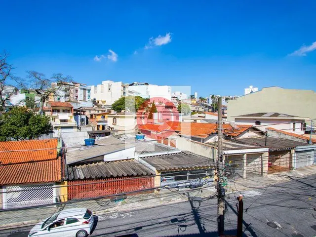 Imagem 2: Esta encantadora casa localizada no bairro Vila Eldizia é uma oportunidade única de