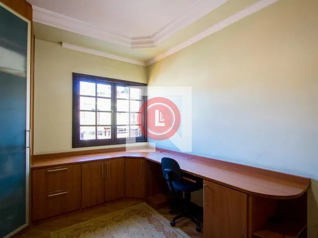 Imagem 8: Esta encantadora casa localizada no bairro Vila Eldizia é uma oportunidade única de