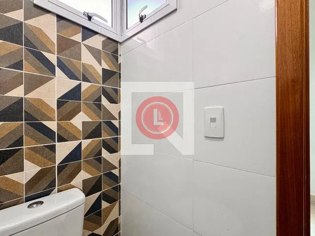 Imagem 9: Localizada na charmosa Vila Santa Teresa, em Santo André, esta casa oferece um espaço
