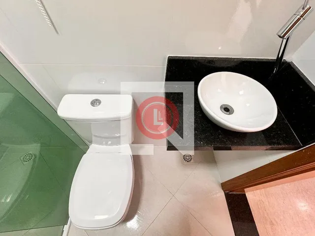 Imagem 3: Localizada na charmosa Vila Santa Teresa, em Santo André, esta casa oferece um espaço