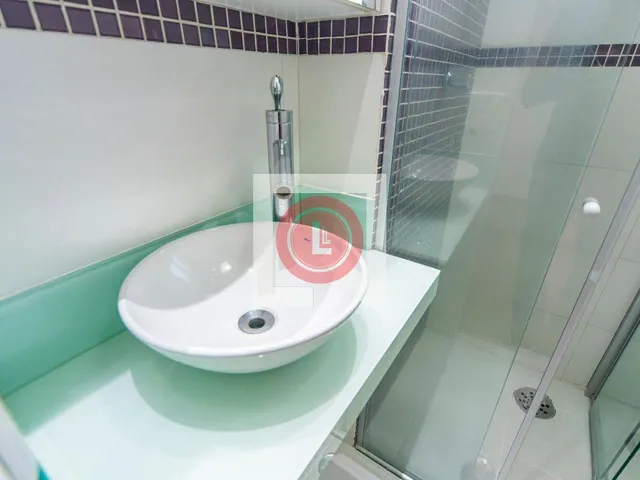 Imagem 2: Localizado na charmosa Vila Santa Teresa em Santo André, este apartamento oferece uma