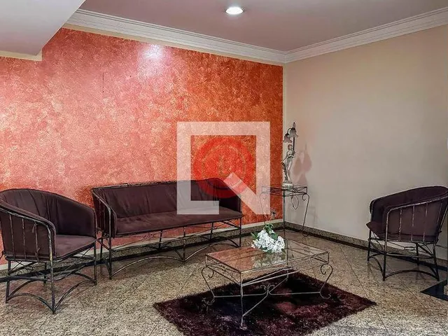 Imagem 4: Localizado na charmosa Vila Santa Teresa em Santo André, este apartamento oferece uma