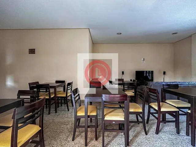 Imagem 7: Localizado na charmosa Vila Santa Teresa em Santo André, este apartamento oferece uma