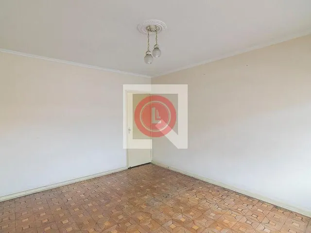 Imagem 5: Localizada no bairro Campestre, em Santo André, esta casa oferece uma excelente