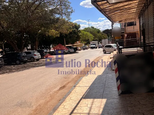 Imagem 6: Excelente Prédio Comercial com Quatro Lojas e Um Apartamento no São José - São Sebastião!