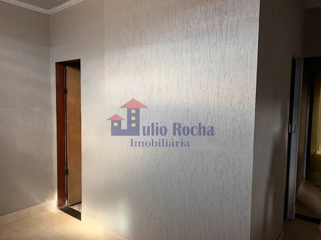 Imagem 14: Excelente Prédio Comercial com Quatro Lojas e Um Apartamento no São José - São Sebastião!