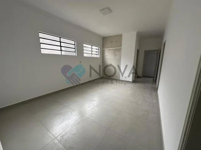 Imagem 2: 0 Casa com 4 dormitórios