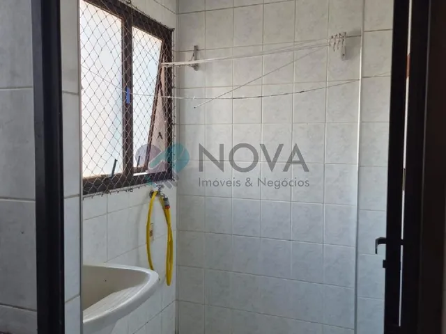 Imagem 2: Apartamento no Centro: Charme, Conforto e Localização Privilegiada Viver no coração