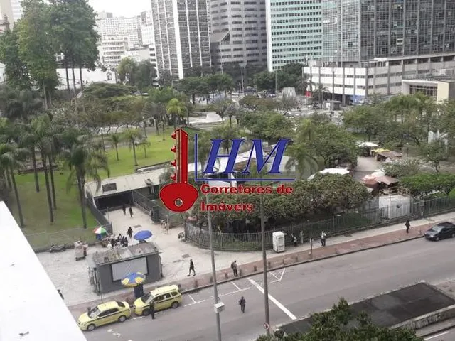 Imagem 2: Condomínio Santos Vahlis Condomínio comercial construído em 1962 O condomínio Santos