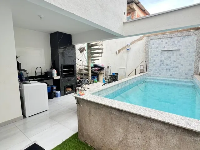 Imagem: EXCELENTE CASA GEMINADA TRIPLEX À VENDA
