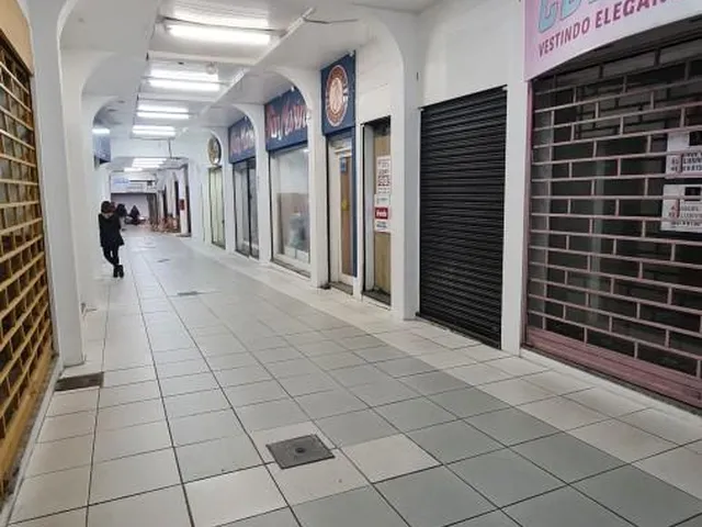 Imagem 2: Sala Comercial para Venda em Rio Grande, Centro, 1 Banheiro