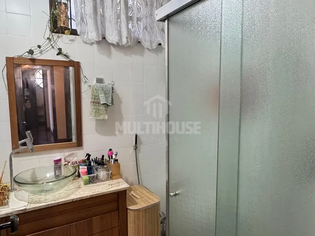 Imagem 12: Casa de 240m² com 4 quartos, 1 suíte, piscina, espaço gourmet no Santa Amélia, Belo