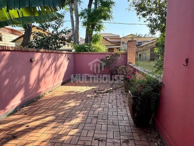 Imagem 2: Casa de 240m² com 4 quartos, 1 suíte, piscina, espaço gourmet no Santa Amélia, Belo