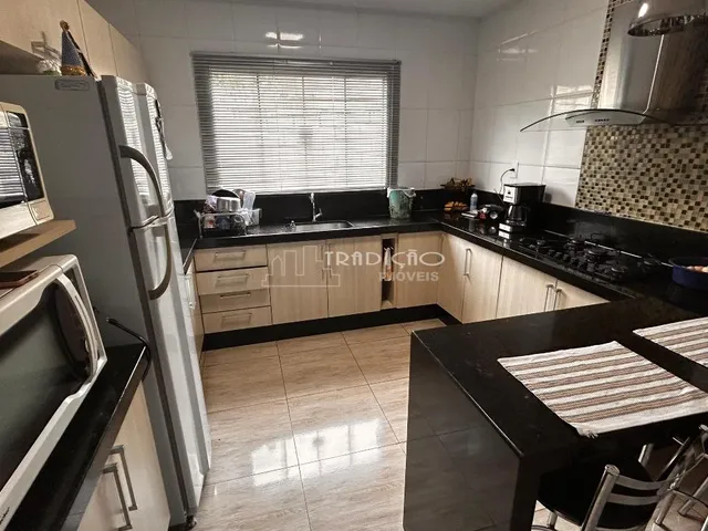 Imagem 7: Casa com 5 dormitórios