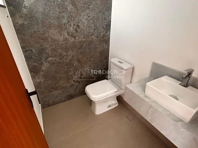 Imagem 2: Casa com 4 dormitórios