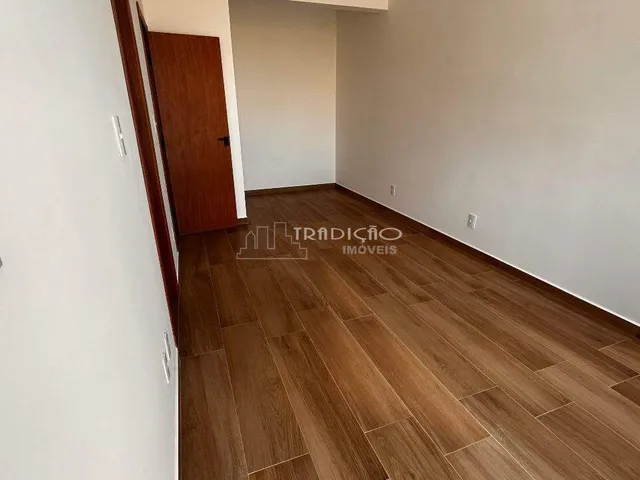 Imagem 3: Casa com 4 dormitórios