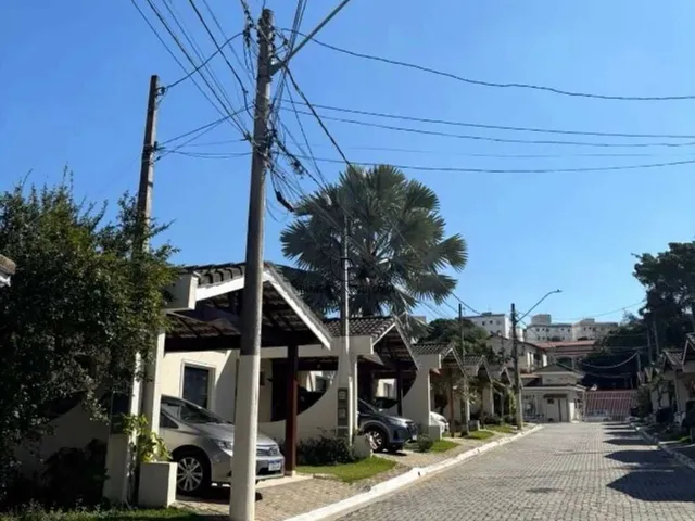 Imagem 1: Sobrado com 3 Suítes e Quintal com Churrasqueira no Condomínio Residencial Meliá