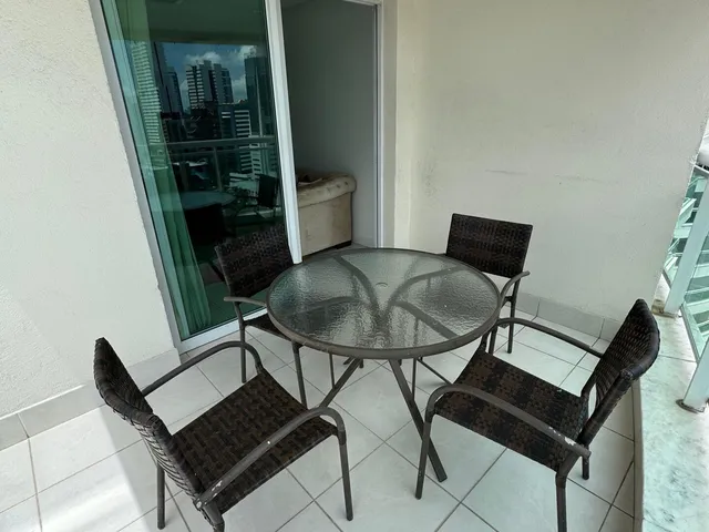 Imagem: O apartamento possui 4 Dormitórios, 1 Banheiro, 1 Vaga na