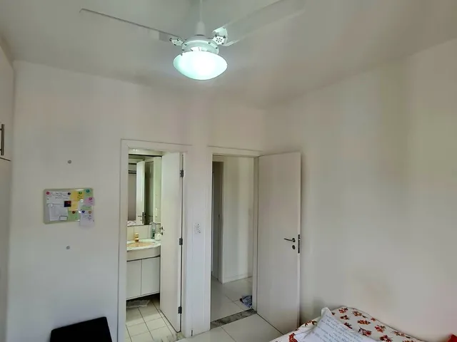 Imagem 9: Vendo Apartamento com 86m2 nascente, andar alto, com 3/4, 2 suítes + gabinete, 2 vagas