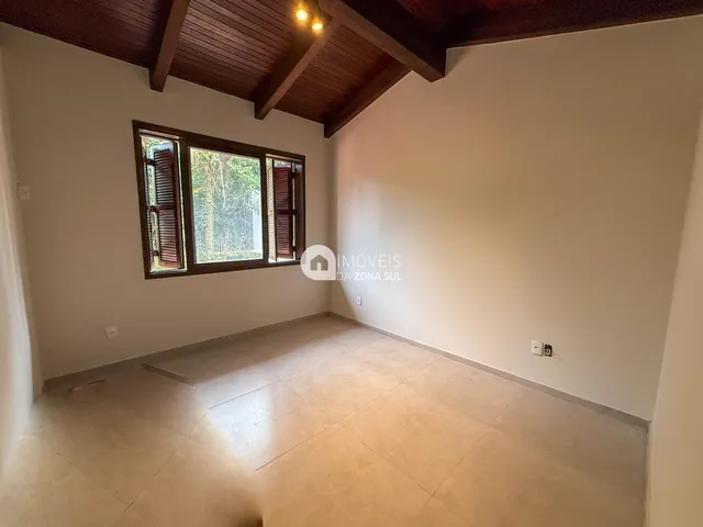 Imagem 7: Sobrado À Venda no Bairro Ipanema - Porto Alegre/Rs