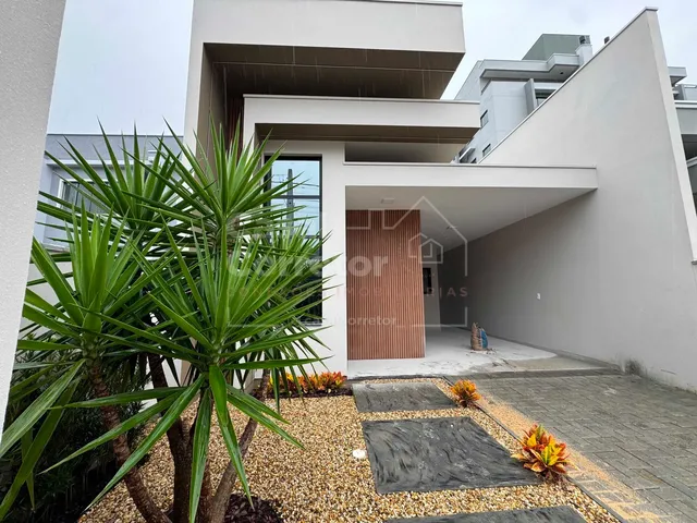 Imagem: CASA COM 3 DORMITÓRIOS SENDO 1 SUÍTE