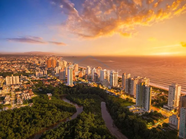 Imagem 4: Apartamento 3 Quartos, Alto Padrão , em Balneário Piçarras-SC