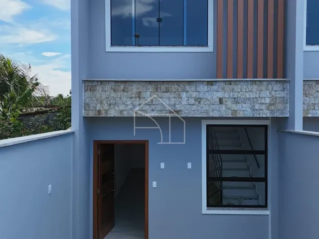 Imagem: A casa possui 3 Dormitórios, 1 Suíte, 3 Banheiros, 2