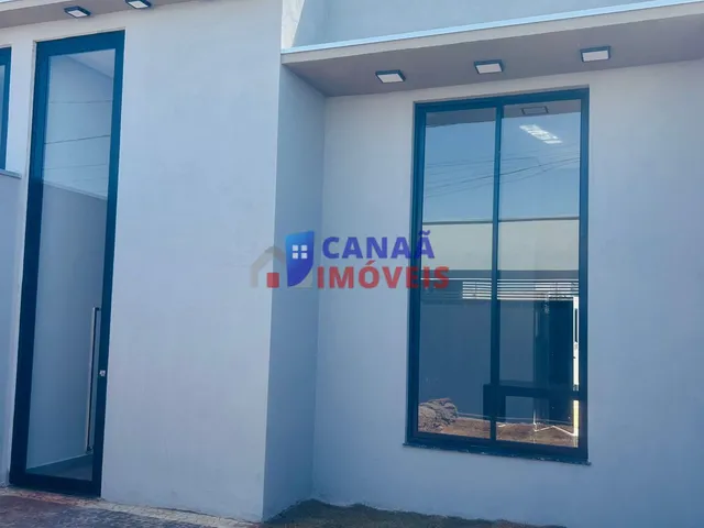 Imagem: Casa moderna com 3 quartos, suíte e pé-direito