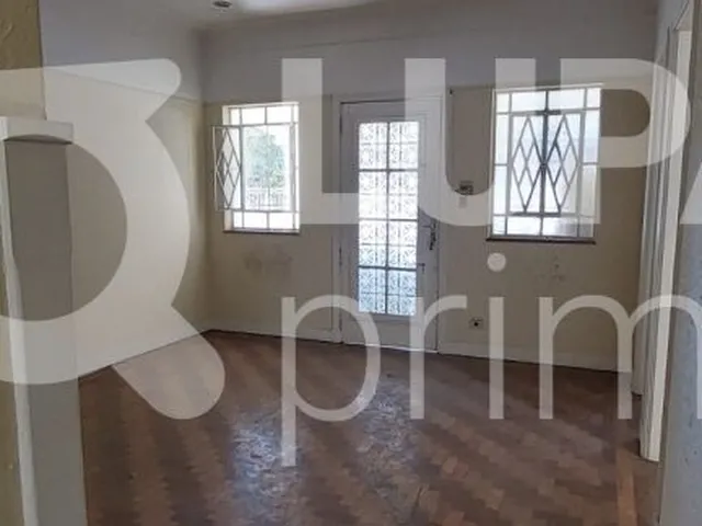 Imagem 1: 0 Casa com 8 dormitórios